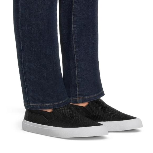 Womens Airwalk Slip-on Sneakers - Picture 5 of 15